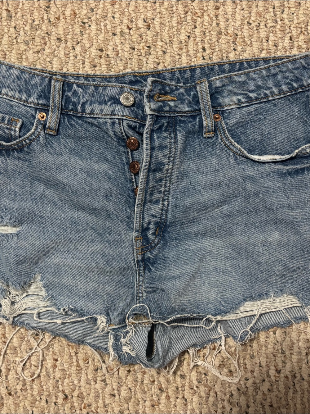 Old Navy Distressed Denim Women’s Shorts - Light Blue